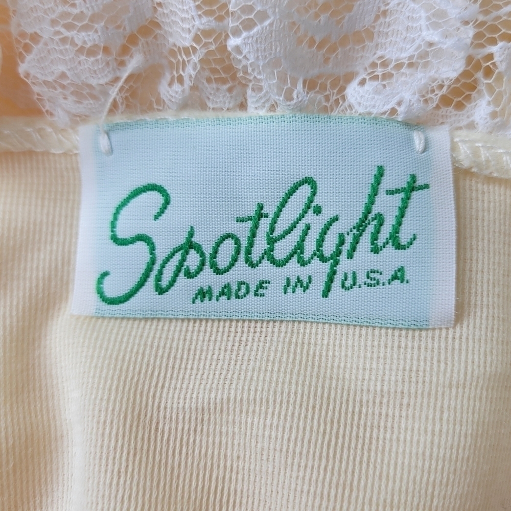 Spotlight Nightgown Sz L Yellow Embroidered White Trim Lace Soft Vintage USA New - Picture 9 of 15